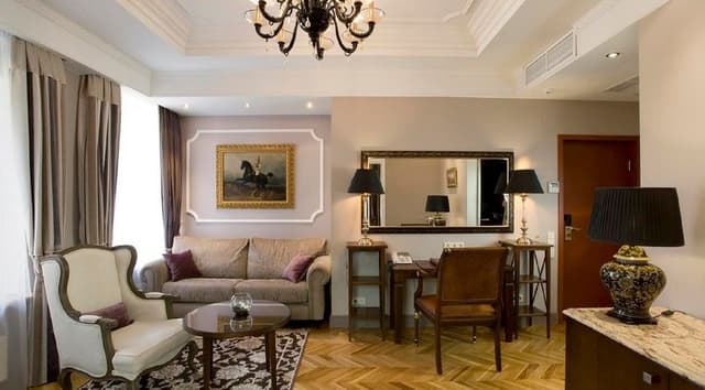 JUNIOR SUITE LUXURY