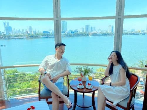 Luxury King Bed Room with Han River View