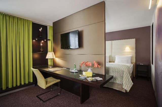 JUNIOR SUITE STANDARD