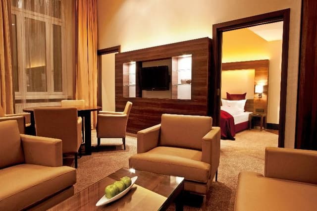 JUNIOR SUITE CAPACITY 1