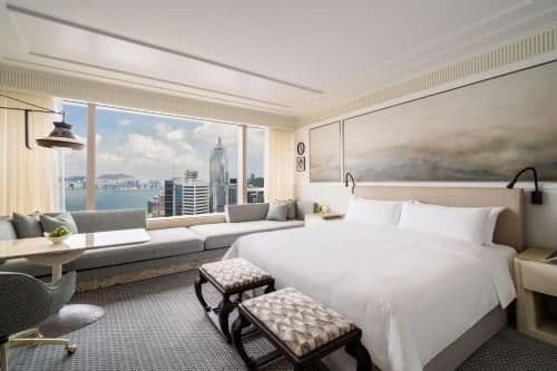 Island Shangri-La Horizon Harbour View King Room (Newly Renovated)