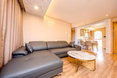 Deluxe Family Room