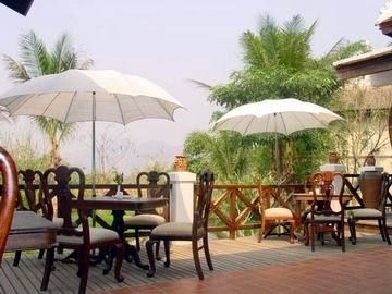 Santi Resort and Spa4