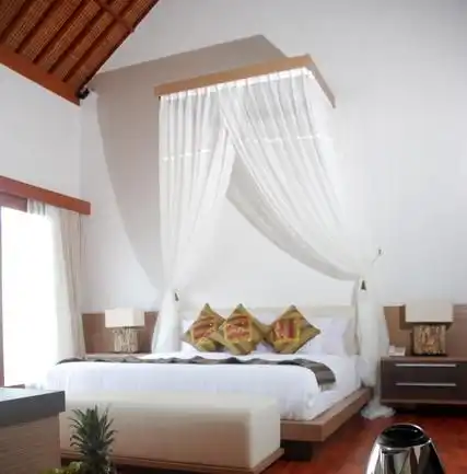 Water Edge Villa Water Edge Villa