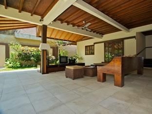กราเซีย บาหลี วิลล่า (Gracia Bali Villas)0