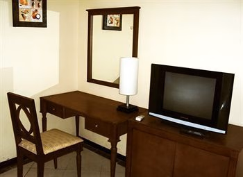 ปูริ ซารอน เดนพาซาร์ (Puri Saron Denpasar Hotel)1