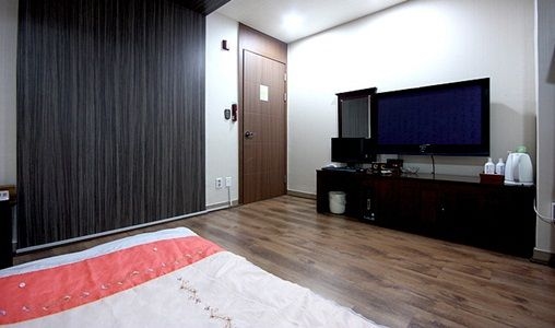 Anesville Hotel2
