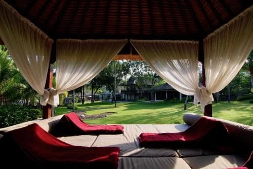 Nine-Bedroom Villa