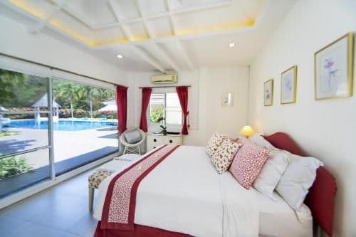 Deluxe Villa