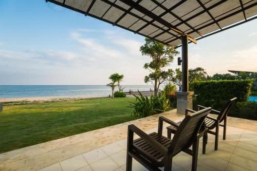 Villa - Beach Front