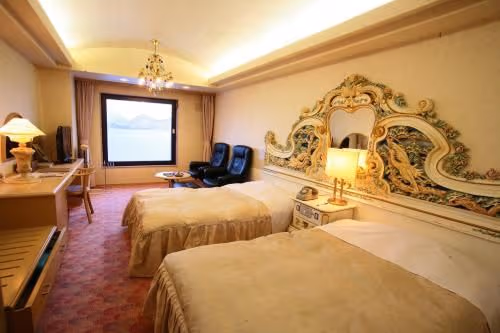 Twin Room with Lake View