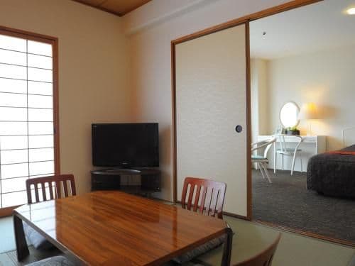 Two-Bedroom Suite
