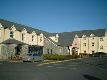 SHANNON COURT1