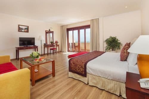 Deluxe Suite with Sea View