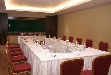 Grand Seriti Boutique Hotel3