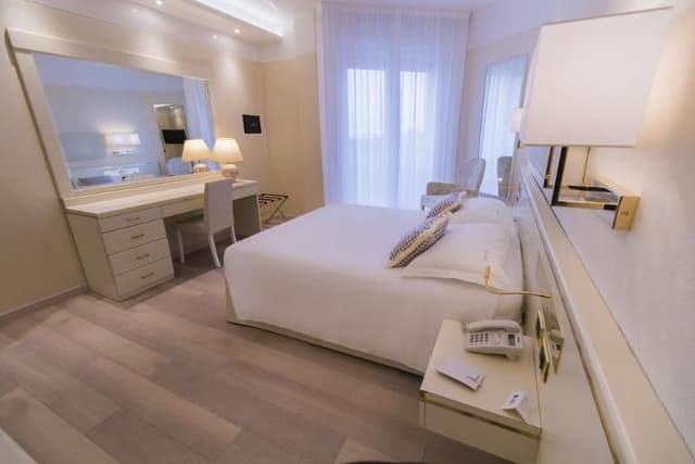 DOUBLE COMFORT SEA VIEW