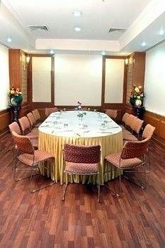 HOTEL OM TOWER1