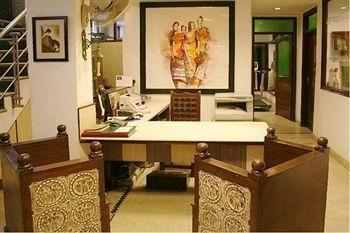 Shanti Home0
