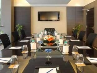 Sarovar Grand Hometel, Mumbai4
