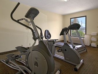 BAYMONT INN AND SUITES OXFORD1