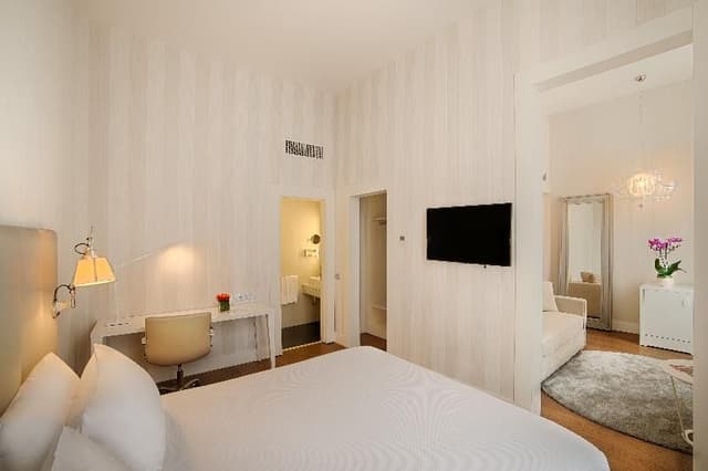JUNIOR SUITE STANDARD