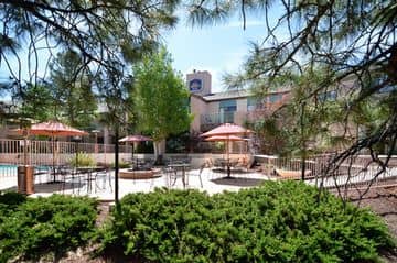 BEST WESTERN PLUS INN OF WILLI BEST WESTERN PLUS INN OF WILLI