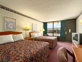 DAYS INN CLARKSVILLE3