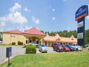 HOWARD JOHNSON INN - CONWAY HOWARD JOHNSON INN - CONWAY