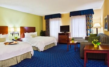 HAMPTON INN - SUITES LITTLE RO4