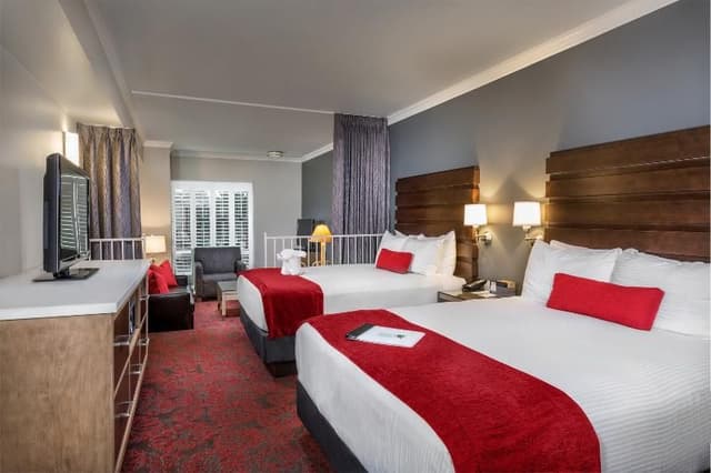 SUITE TWO BEDROOMS