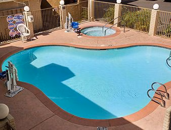 Super 8 Motel Bakersfield South CA3