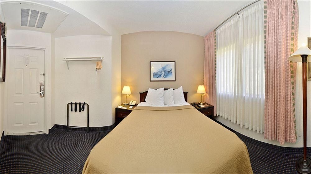 QUALITY INN & SUITES OCEANVIEW3