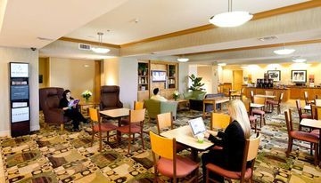 HAMPTON INN - SUITES FRESNO3
