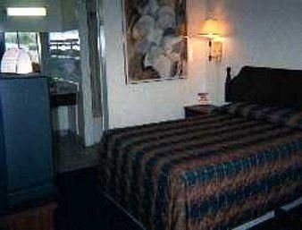 KNIGHTS INN SAN BERNARDINO4