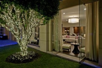 Intercontinental Century City3