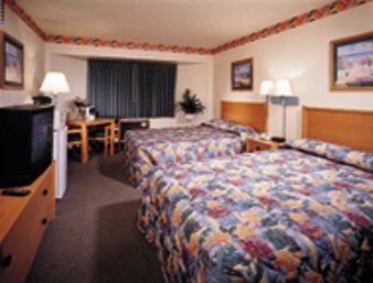 SUPER 8 SAN DIEGO/IMPERIAL BEA4