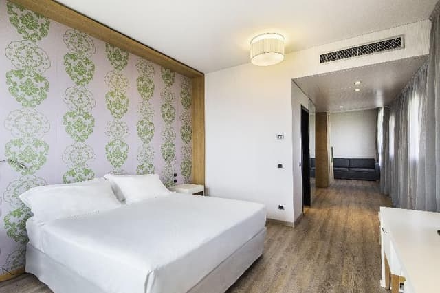 JUNIOR SUITE STANDARD