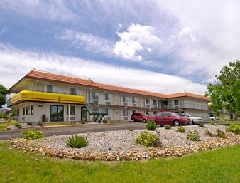 SUPER 8 AURORA DENVER AREA0