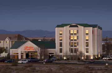 HAMPTON INN - SUITES PUEBLO-SO