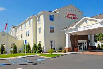 HAMPTON INN - SUITES MYSTIC HAMPTON INN - SUITES MYSTIC