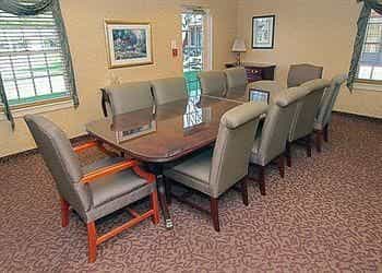 QUALITY INN & SUITES SKYWAYS