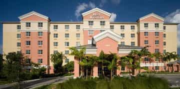 B.WESTERN PLUS FORT LAURERDALE AIRPORT SOUTH INN
