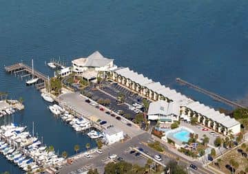 BW PLUS YACHT HARBOUR INN BW PLUS YACHT HARBOUR INN