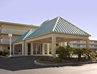 DAYS INN PENSACOLA BEACHFRONT0