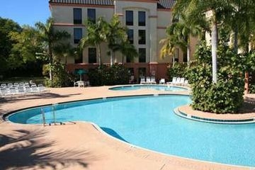 Hampton Inn St Petersburg, FL4