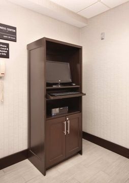 HAMPTON INN TAMPA AIRPORT WEST4