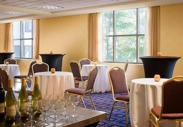 DOUBLETREE BY HILTON ATLANTA DOWNTOWN1