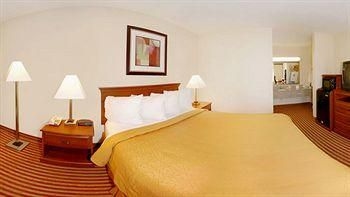 QUALITY INN MADISON0