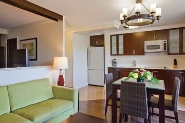 Outrigger Regency Beachwalk4