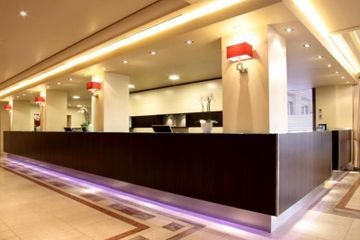 Holiday Inn & Suites Chicago Downtown4